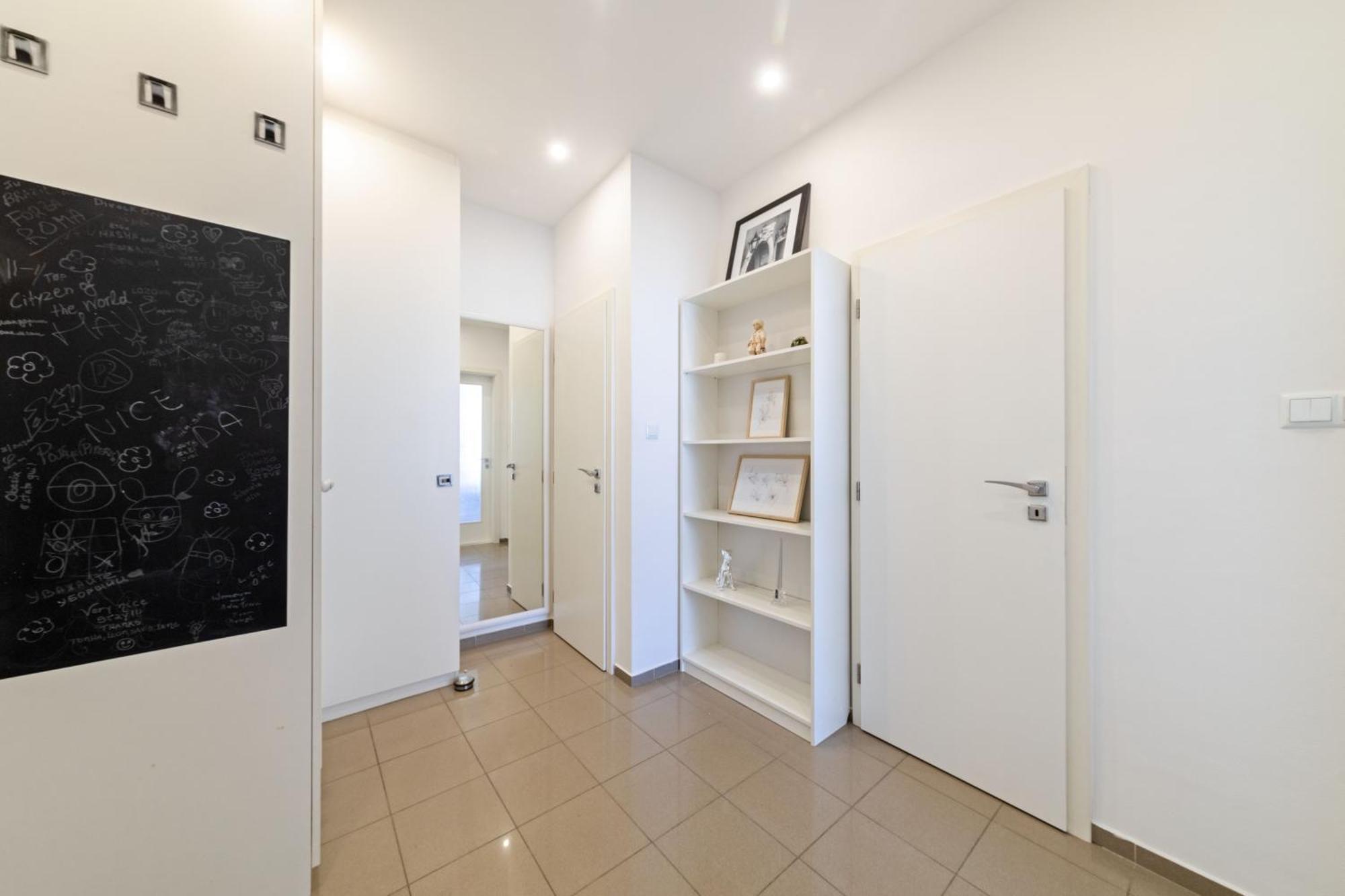 Gorgeous City Center Apartment In Bratislava With Free Parking Exterior photo